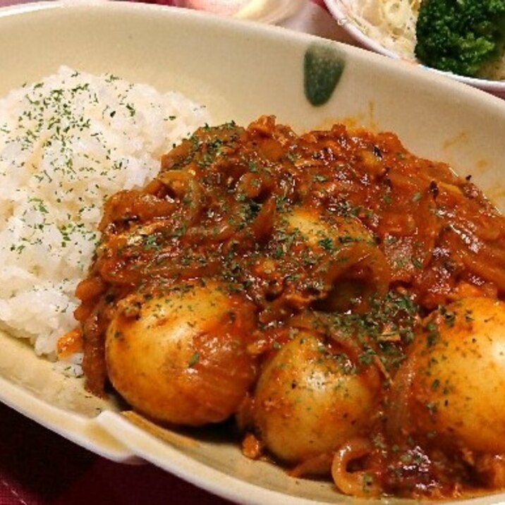 フライパンで作る！サバ缶と新じゃがのトマトカレー